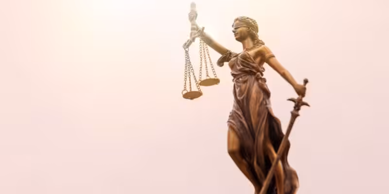 hukuk mesleklerine giris sinavi kim girecek