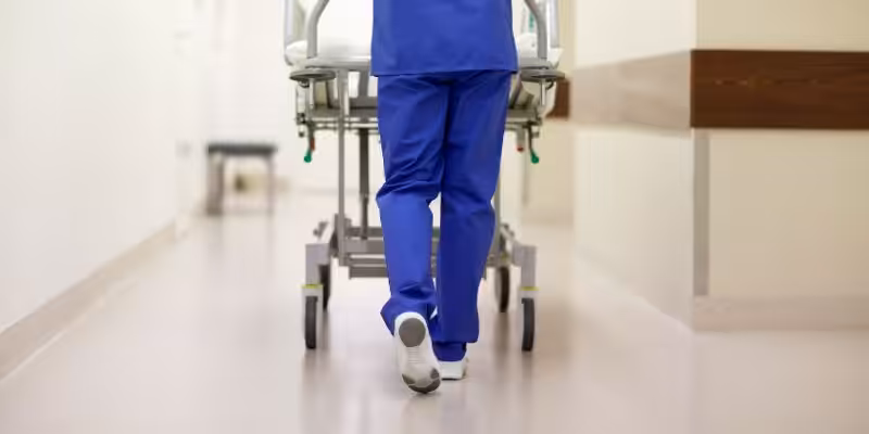 ozel hastanelerin acil servisleri ucret talep edebilir mi iade