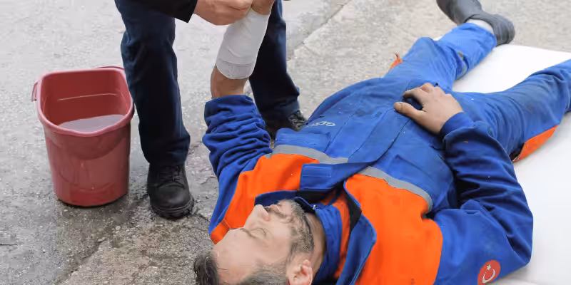 kanunda sigortasiz isci is kazasi gecirirse ne olur